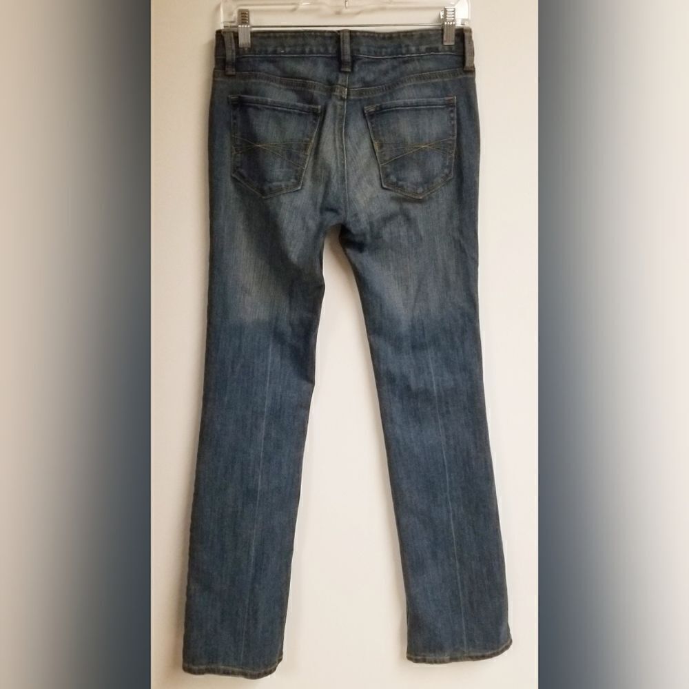 Ann Taylor Loft Faded Denim Jeans Straight Leg Women's  Size 2 - Picture 2 of 5